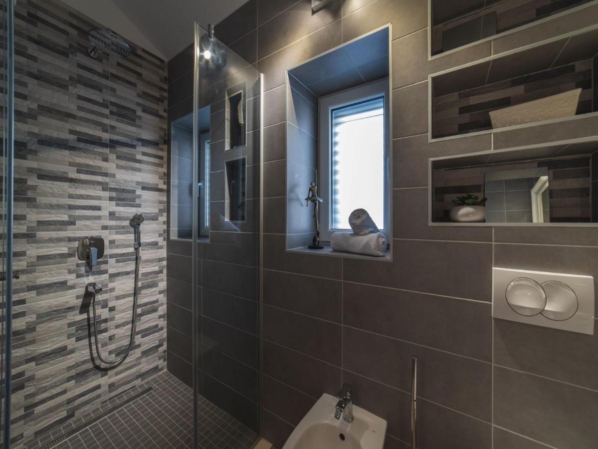 Apartment Fiora Kaštela Esterno foto