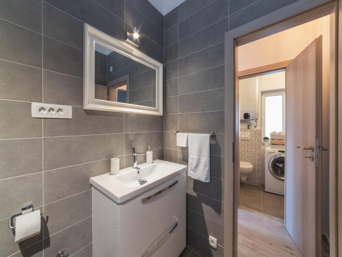 Apartment Fiora Kaštela Esterno foto